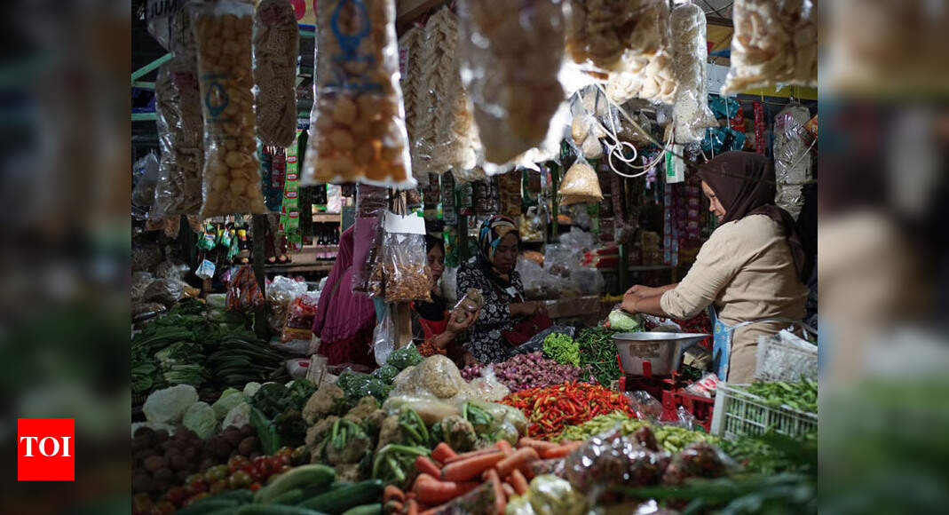 Retail inflation inches up to 7.59% in January