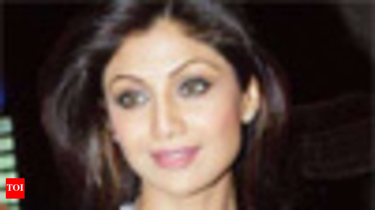 Twitter updates (02012011) | Hindi Movie News - Times of India