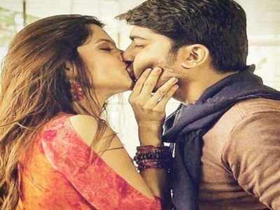 Kiss Day 2020 When Kinjal Rajpriya and Malhar Thakar shared a romantic lip-lock in Saheb Gujarati Movie News