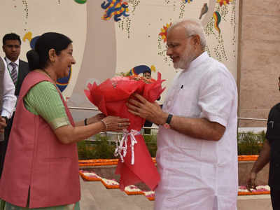 Sushma Swaraj epitomised unwavering commitment to public service: PM Modi