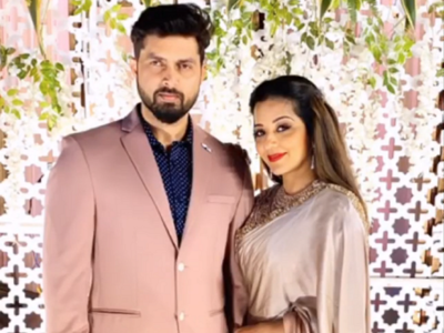 Valentine's Day 2020: Monalisa twins in rose gold with husband Vikrant Singh Rajput