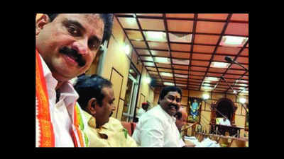 AIADMK seeks action against Congress MLA for taking selfie in assembly