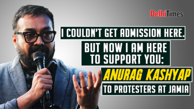 Anurag Kashyap addresses protesters at Jamia Millia Islamia