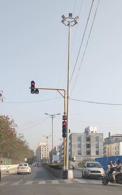 Traffic signal engineering marvel