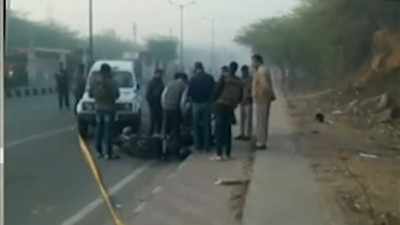 Delhi: Cops kill two criminals in encounter in Pul Prahladpur area