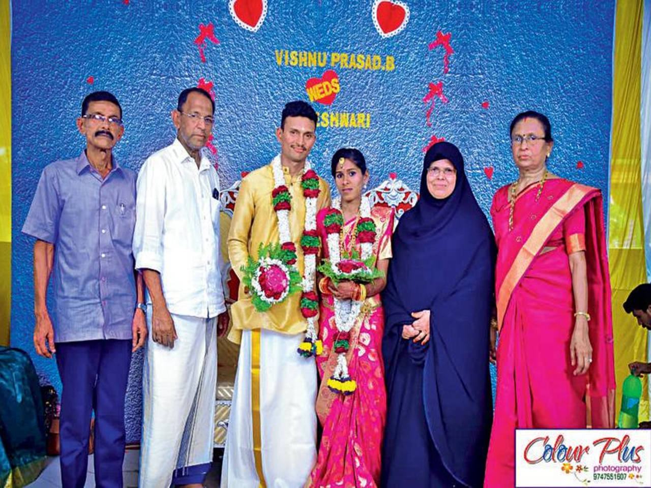 Kerala Muslim man marries off his Hindu foster daughter Kozhikode News pic