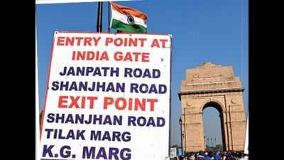 The view on Central Vista: Between India Gate and you, signage that jars