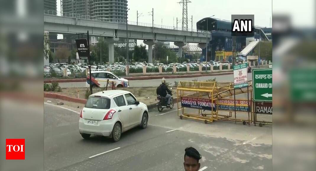Noida-Kalindi Kunj route opened just for few mts