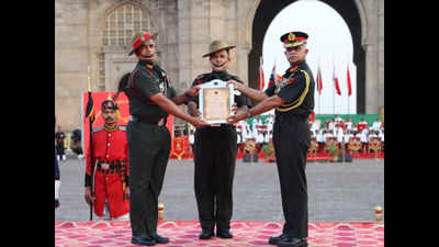 Army personnel based in Gujarat awarded in Mumbai