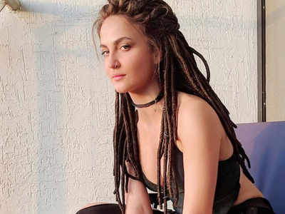 Elli AvRam channels Angelina Jolie's Tomb Raider look