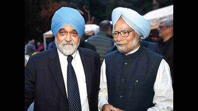 Of friendship, love: Bonding over good old days in Delhi