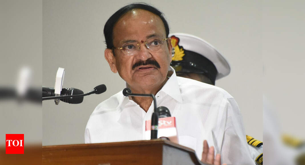 Students should develop positive outlook: Venkaiah Naidu