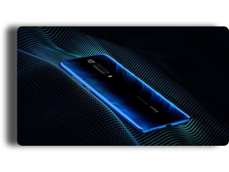 Best Smartphones under 30000 Rs - Samsung, Realme, Redmi, OnePlus 7 Storage: All handsets, except Samsung Galaxy A71 offer storage variant of 256GB