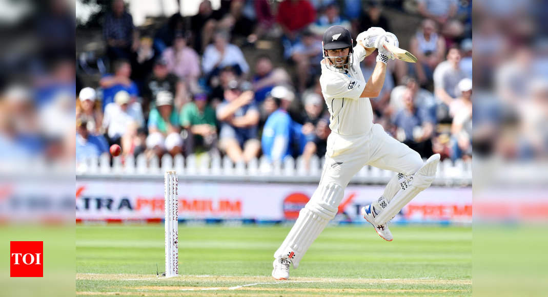 India Vs New Zealand 1st Test Highlights New Zealand 216 5 At Stumps On Day 2 Lead By 51 Runs Cricket News Times Of India