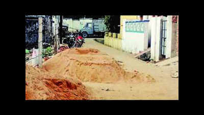 Construction materials on Balangir roads lead to accidents