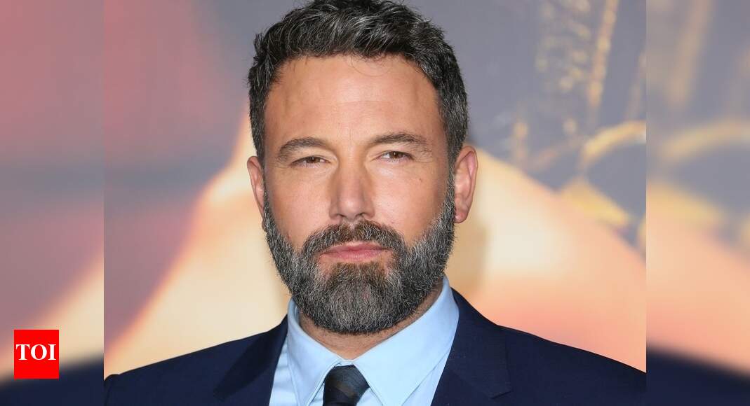 Ben Affleck says he's not using any dating apps English Movie News