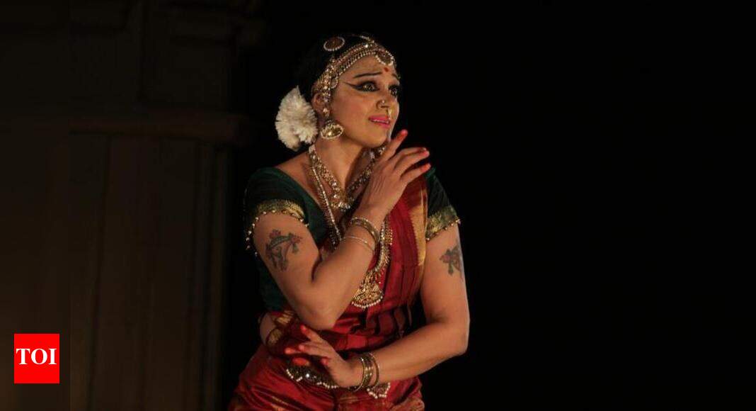 ‘In a world divided in extremes, artistes can add positivity’ | Bhopal ...