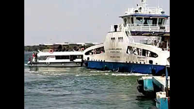 Kerala: Tourist boat involved in collision gets stop memo