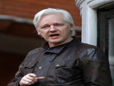 In extradition bid, US accuses Julian Assange of endangering sources