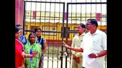 Maharashtra: School where teachers forced students to act in TikTok videos locked by locals in Parbhani