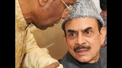 Mohammed Ali Shabbir dares K Chandrasekhar Rao, Mohammed Mahmood Ali to show documents