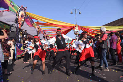 It’s time for VIVA CARNIVAL!