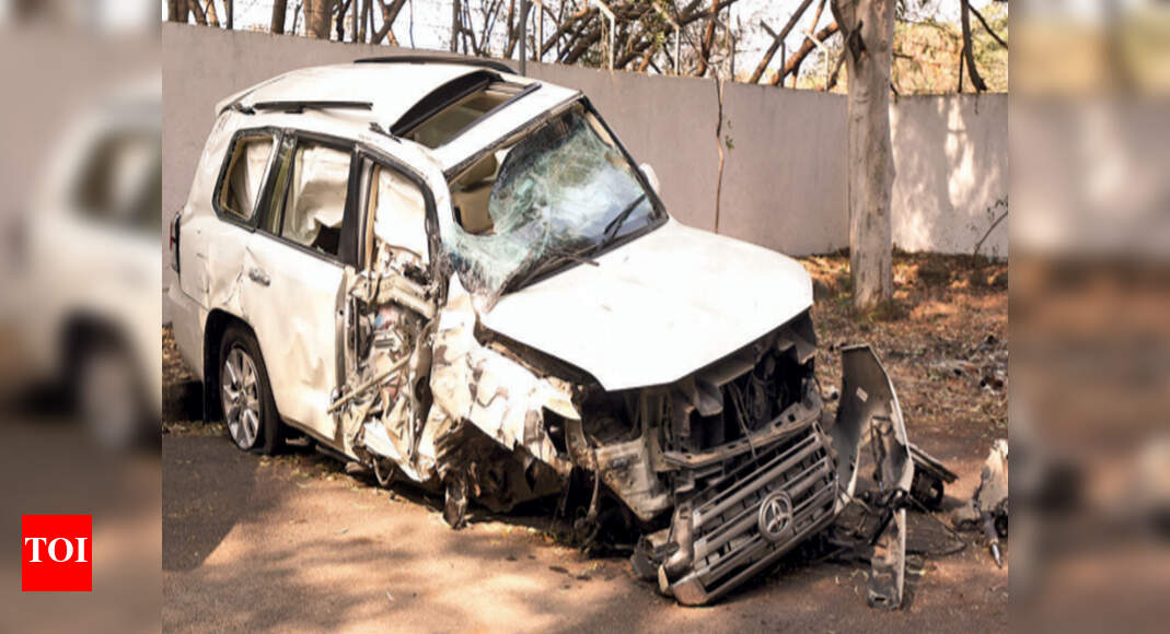 Chandigarh Accident Today Woman falls from sunroof after SUV hits pole