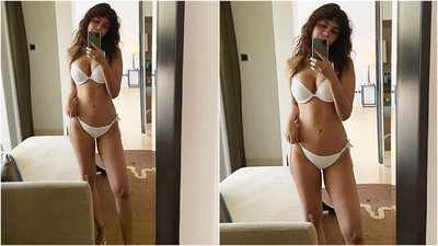 Bikini clad Esha Gupta looks ravishing as she poses for a mirror selfie