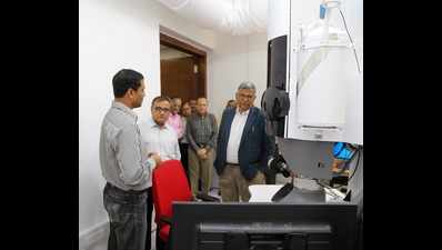 Transmission electron microscopy facility at IIT-Gn