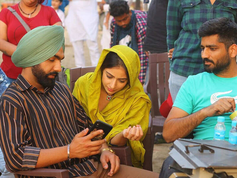 ‘Sufna’ enters into week 3; actress Tania and director Jagdeep Sidhu