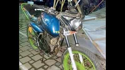 Kolkata: Rogue biker thrashes cop, held
