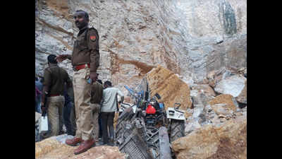 Uttar Pradesh: 2 labourers injured as Sonbhadra mine caves in