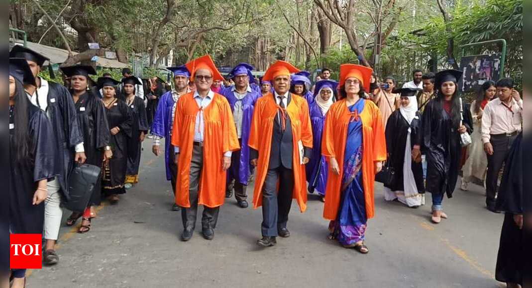 Convocation Ceremony At Abeda Inamdar Senior College Events Movie 