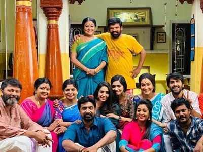 Actor Prajin Padmanabhan enjoys a reunion with Team Chinna Thambi; see ...