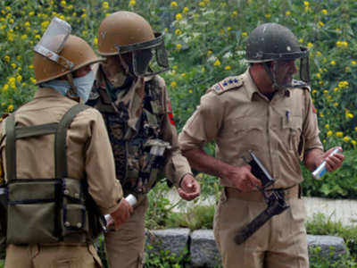Two Lashkar terrorists arrested in Srinagar: Police