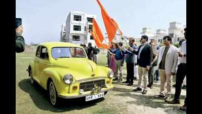 Vintage beauties attract residents to Bithoor fest
