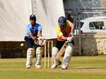 Marathi film industry plays cricket for a cause
