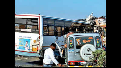 Gujarat: Eight killed in triple collision near Songadh, 23 injured