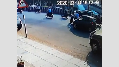 Anna Salai blast: Country made bombs hurled on car in Chennai