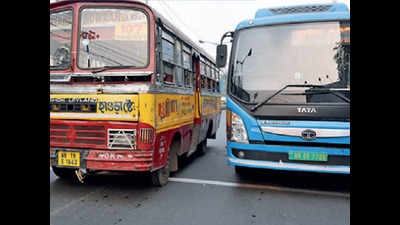 Kolkata: Buses continue reckless run a day after student’s death