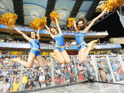 Indian cricket hit by slowdown? IPL reduces playoff prize money by half