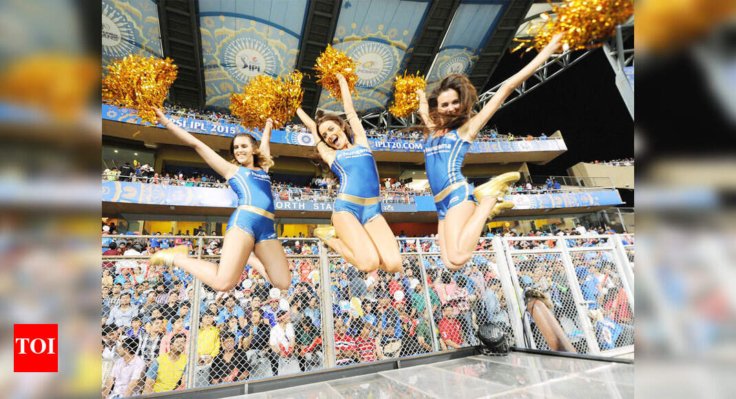 IPL reduces playoff prize money by half