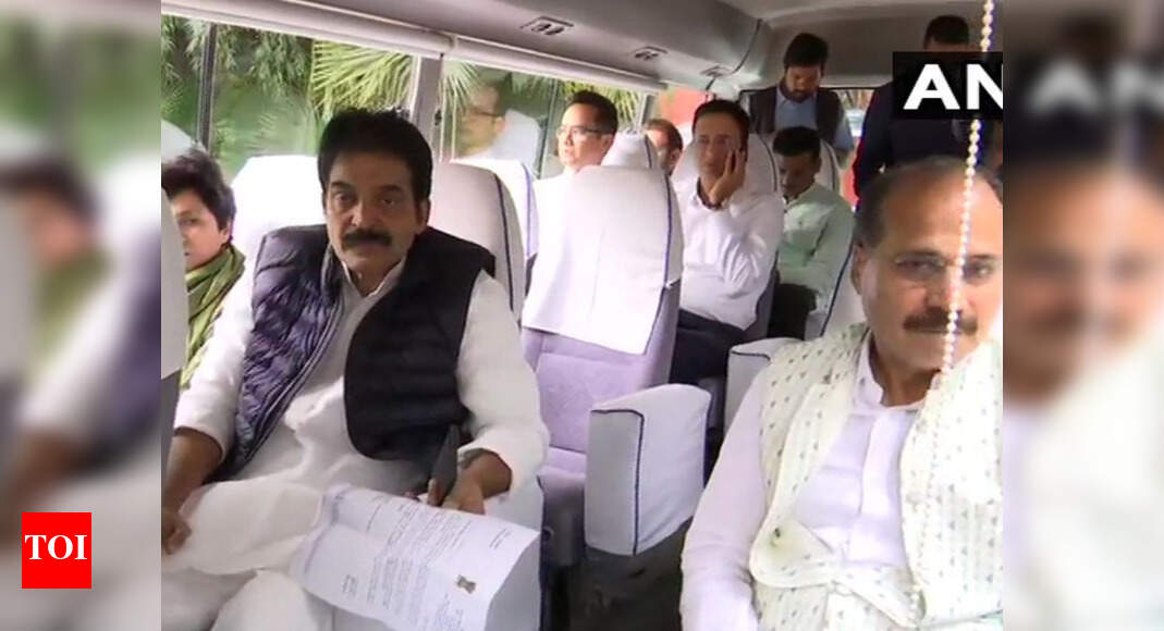 Congress MPs visit violence-hit northeast Delhi
