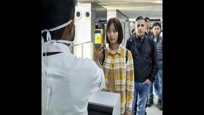 Coronavirus: BMC urged to screen travellers at railway stations, toll plazas
