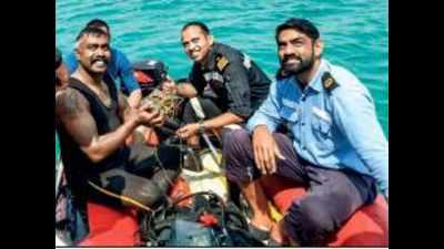 Tamil Nadu: Coast guard men dive deep to retrieve 14kg smuggled gold at Gulf of Mannar