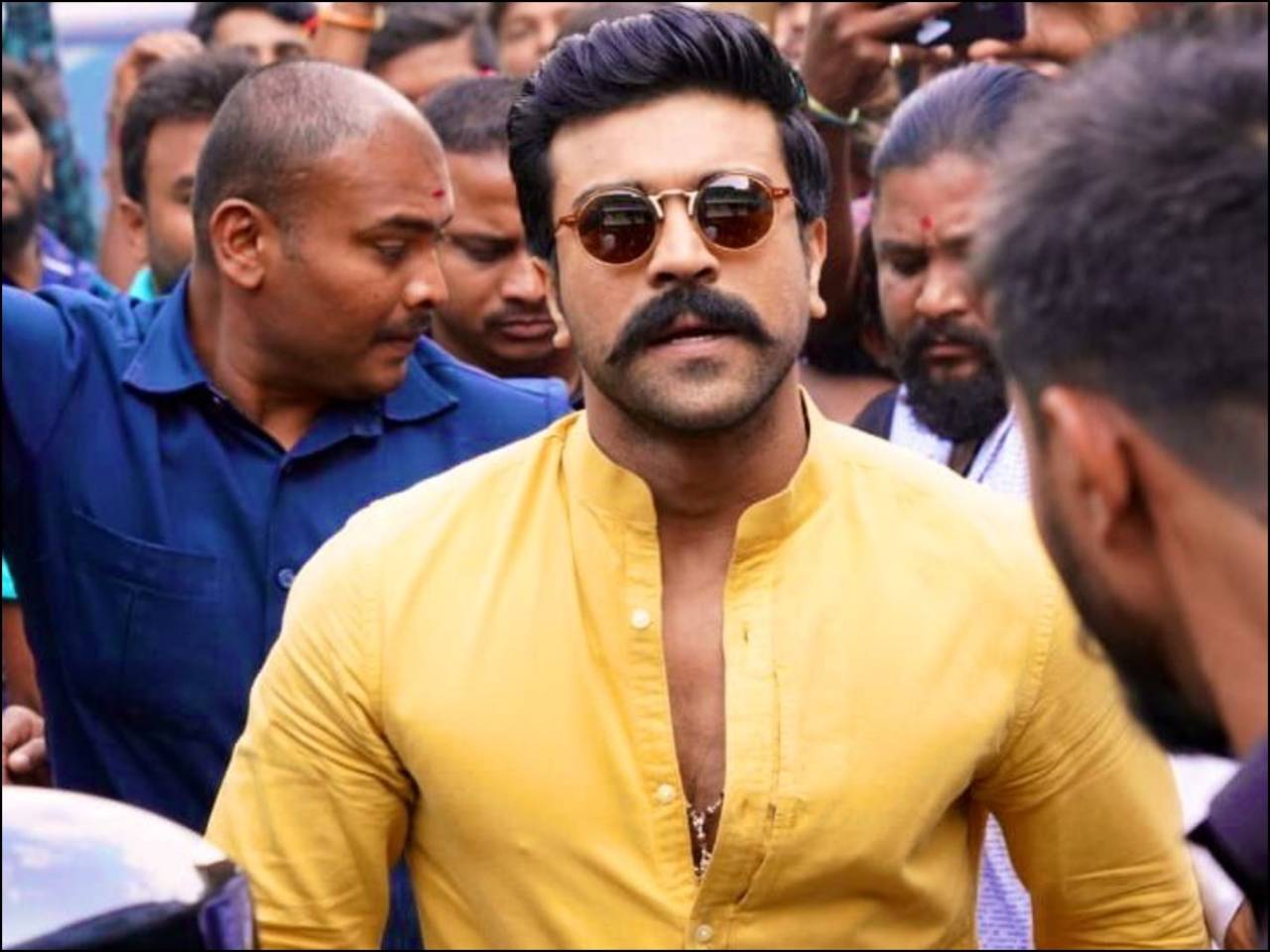 Ram Charan's latest look for RRR is going viral! | Telugu Movie ...