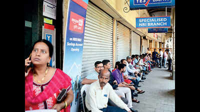 Yes Bank News: Long queues, cash limited at Yes Bank Mumbai branches