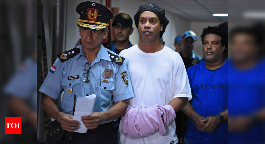 Ronaldinho Judge Rules Ronaldinho Must Remain In Paraguayan Jail Football News Times Of India