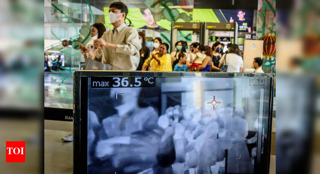 Coronavirus in Qatar Qatar temporarily suspends entry of 14