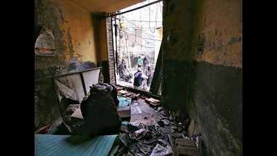 Two weeks after Delhi riots: Darkness brings with it panic and fear in Shiv Vihar